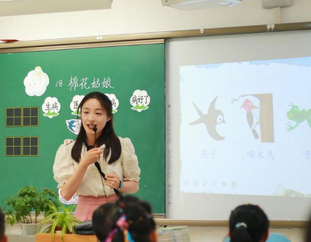 <b>赛道不少学生学以致用研制的智能驱鸟系统落地村庄果园</b>